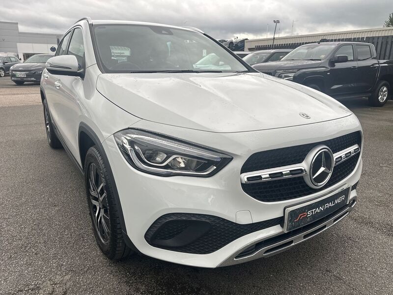 More views of Mercedes-Benz GLA