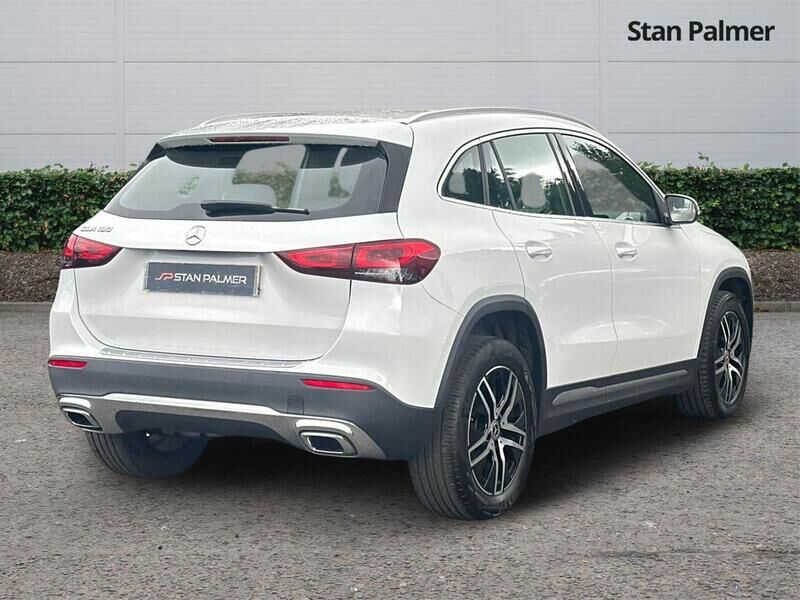 More views of Mercedes-Benz GLA