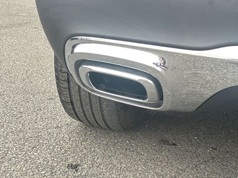 More views of Mercedes-Benz GLA