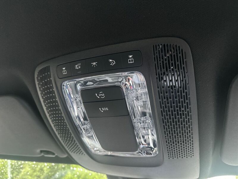 More views of Mercedes-Benz GLA