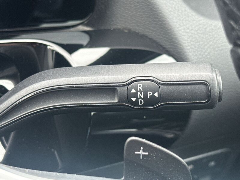 More views of Mercedes-Benz GLA