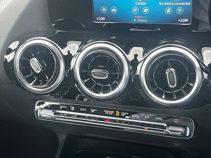 More views of Mercedes-Benz GLA