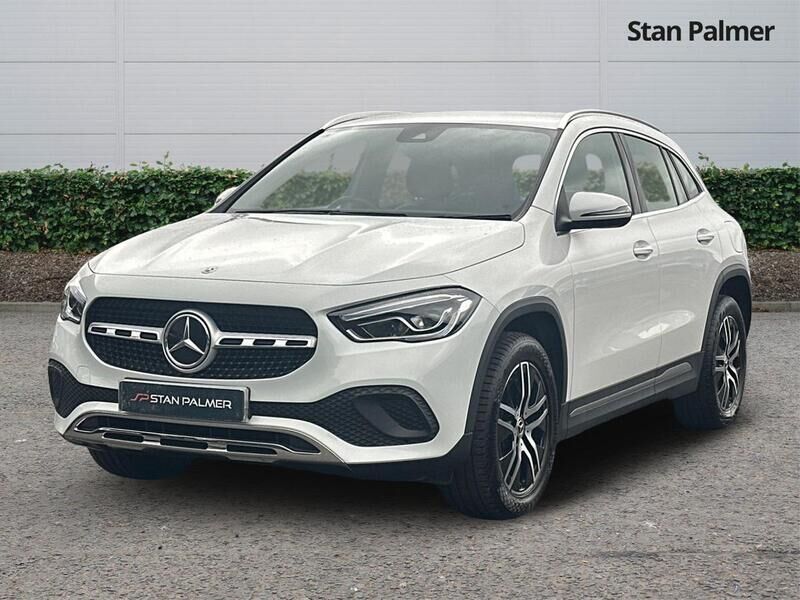 More views of Mercedes-Benz GLA