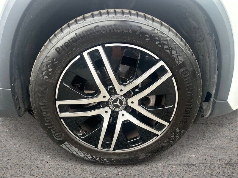 More views of Mercedes-Benz GLA