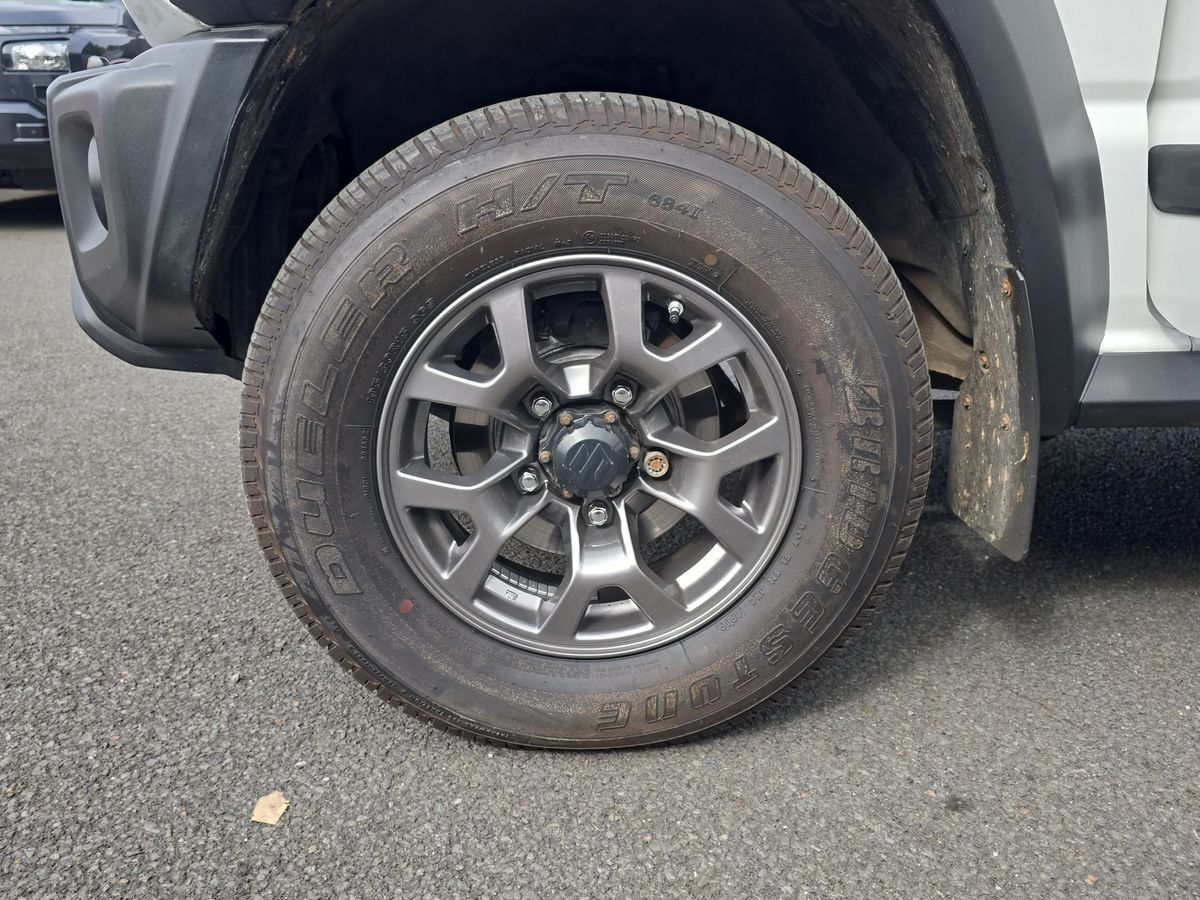 More views of Suzuki Jimny