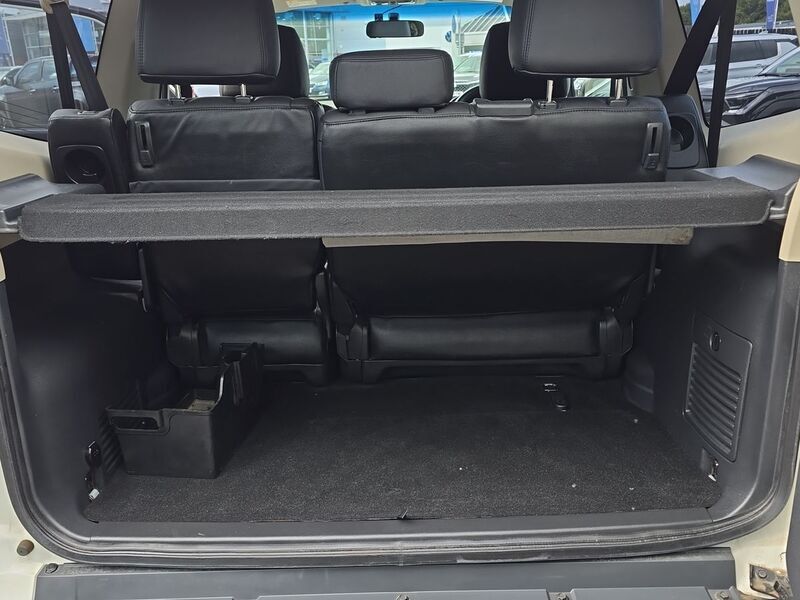 More views of Mitsubishi Shogun