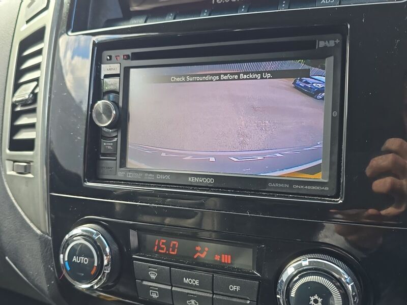 More views of Mitsubishi Shogun