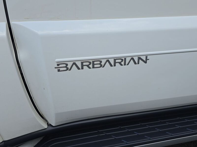 More views of Mitsubishi Shogun