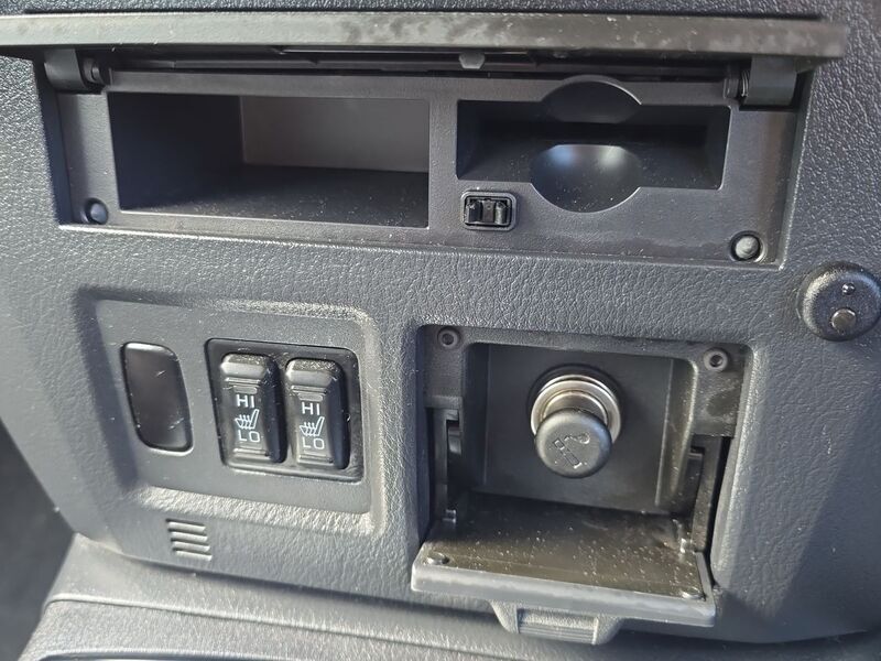 More views of Mitsubishi Shogun