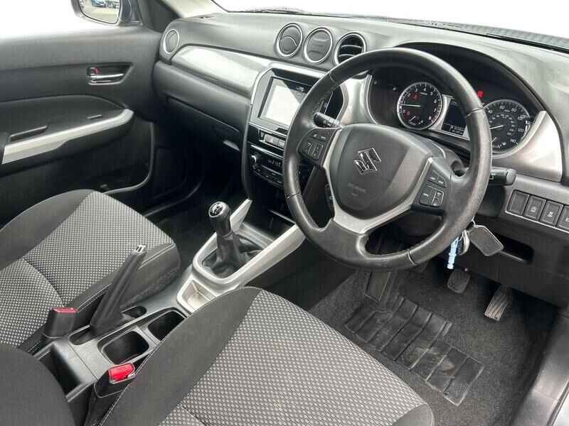 More views of Suzuki Vitara