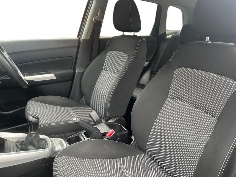 More views of Suzuki Vitara