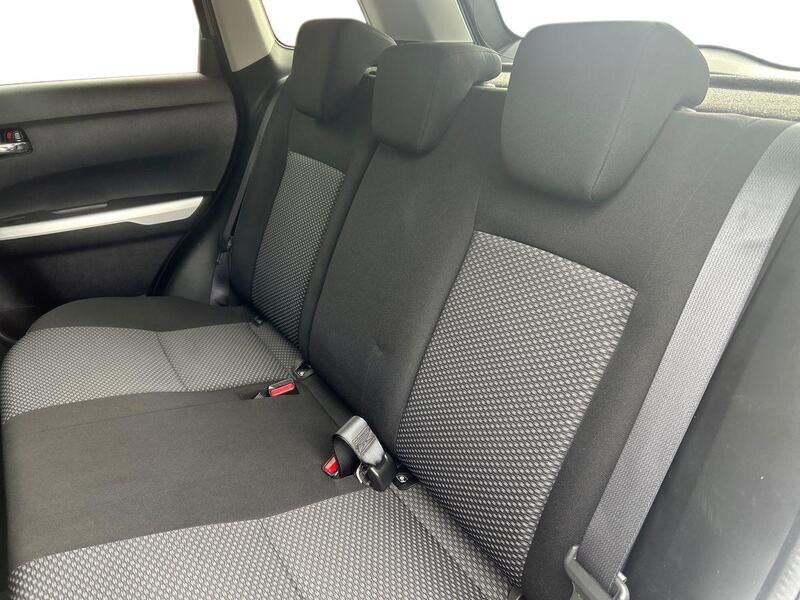 More views of Suzuki Vitara