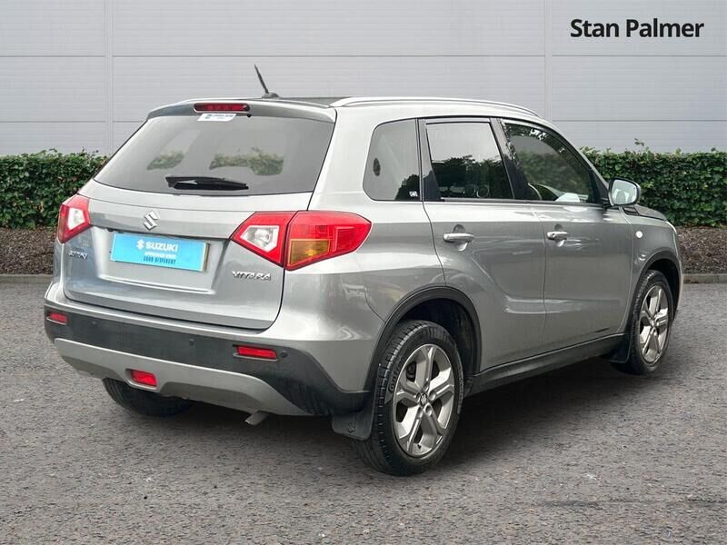 More views of Suzuki Vitara