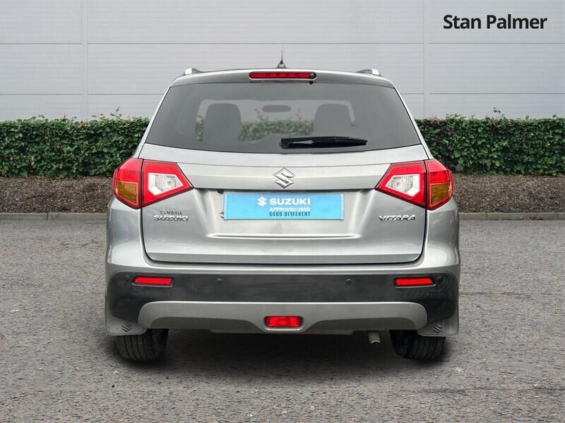 More views of Suzuki Vitara
