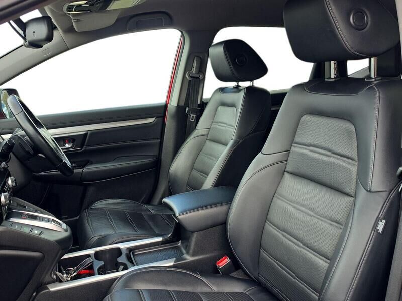 More views of Honda CR-V