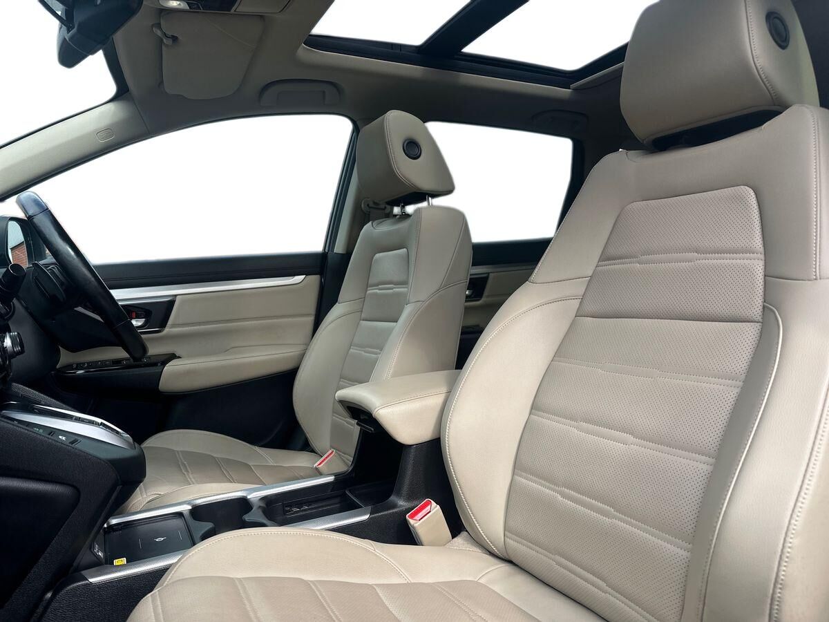 More views of Honda CR-V