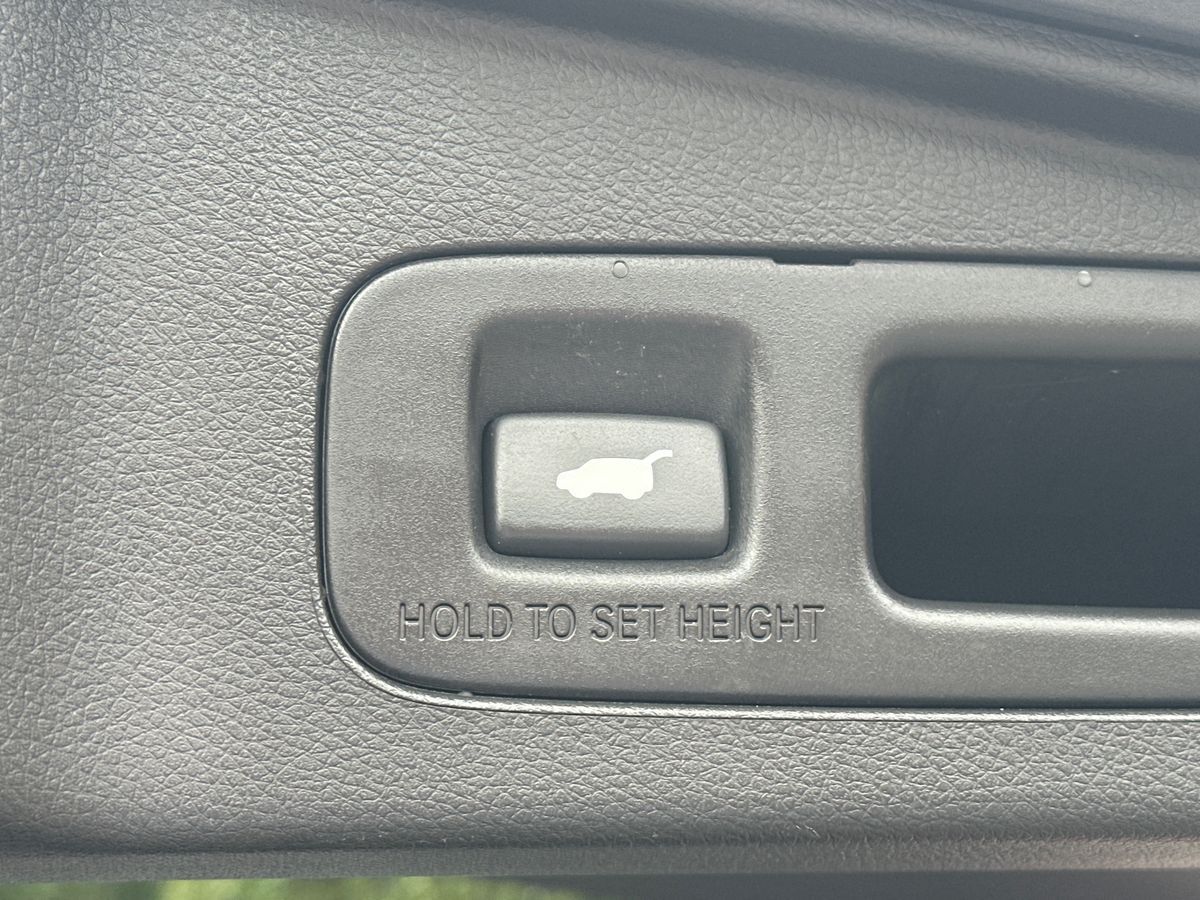 More views of Honda CR-V