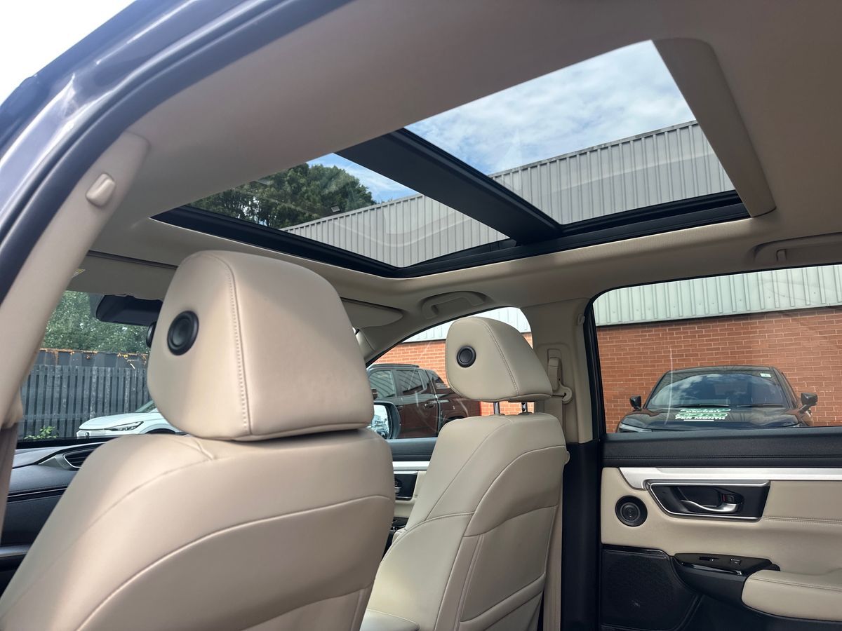 More views of Honda CR-V