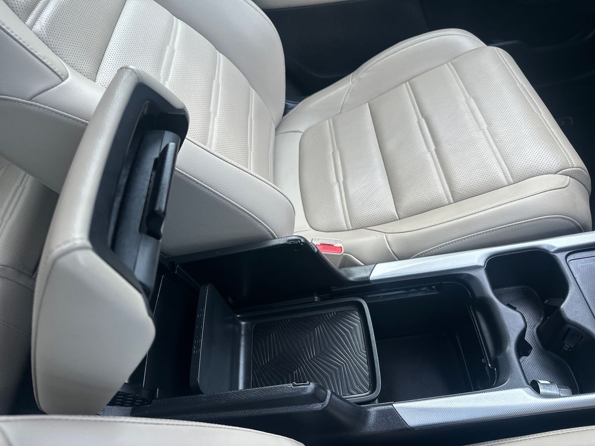 More views of Honda CR-V