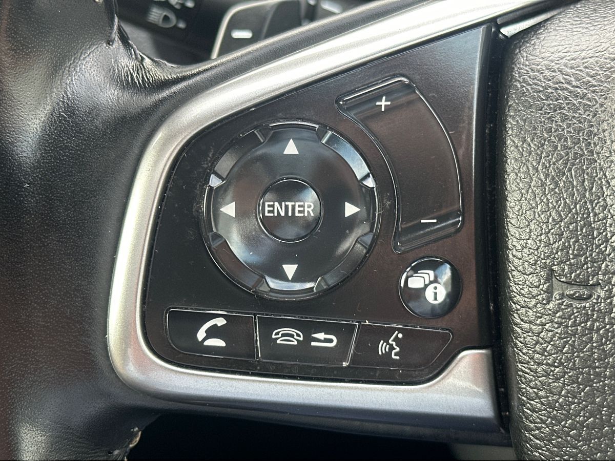 More views of Honda CR-V