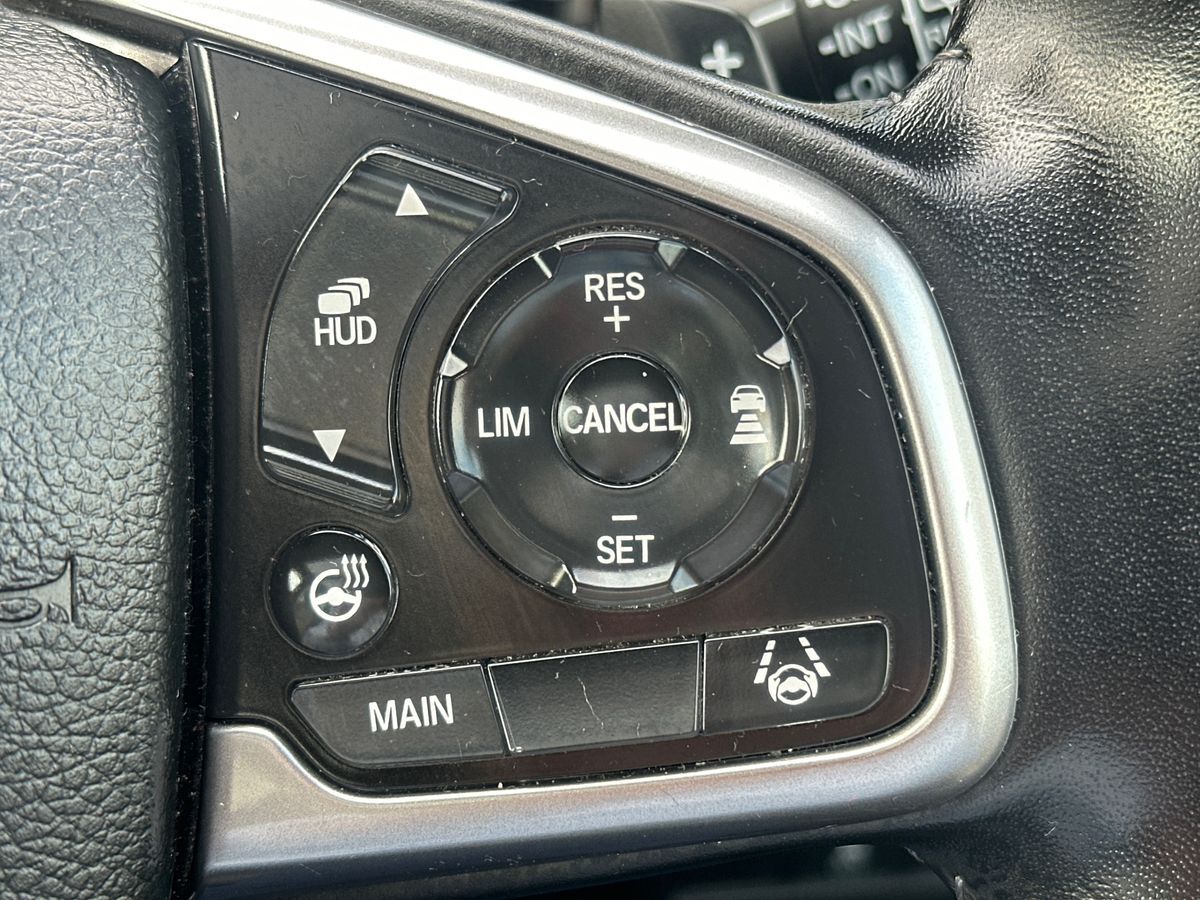 More views of Honda CR-V