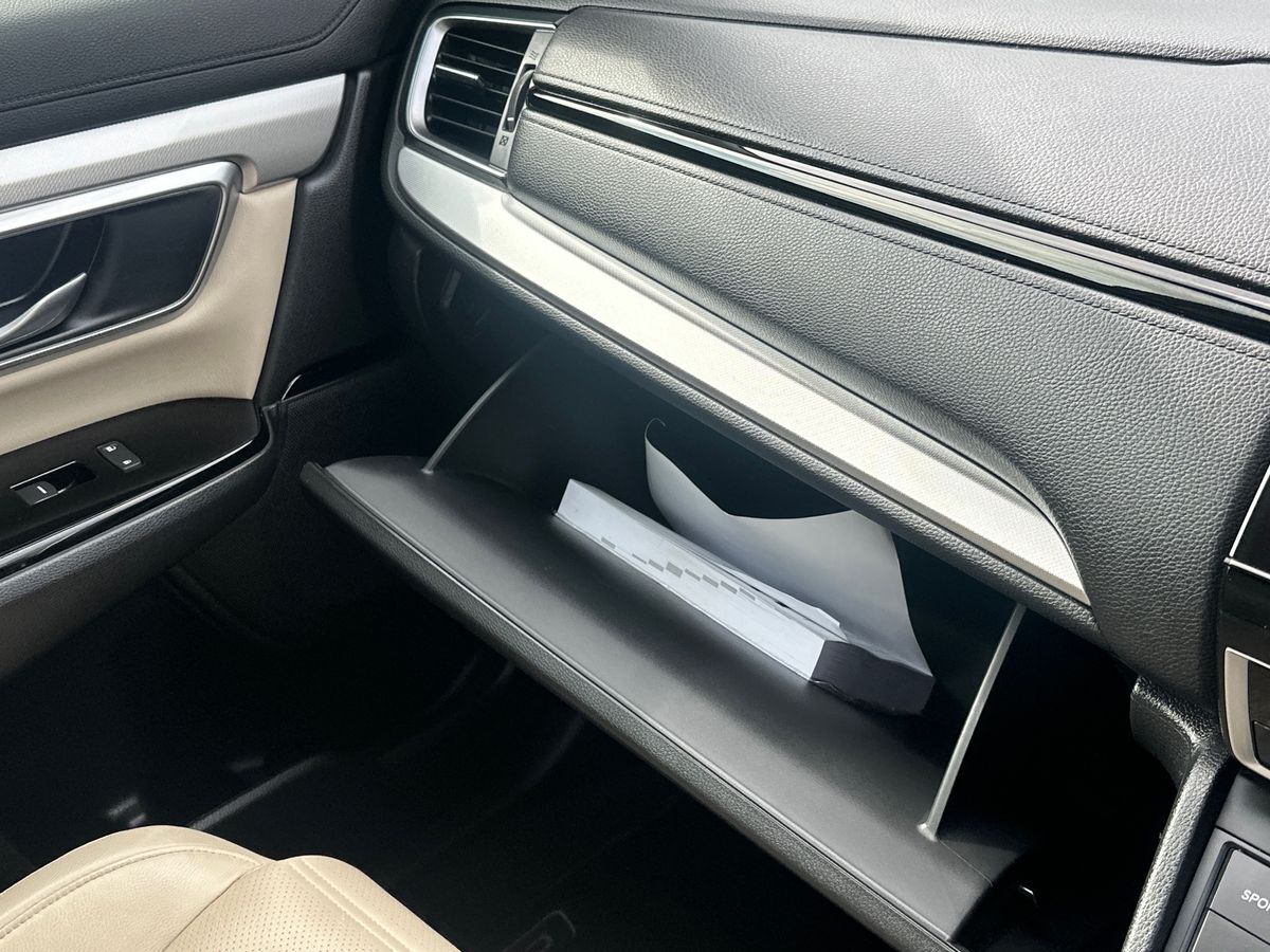 More views of Honda CR-V