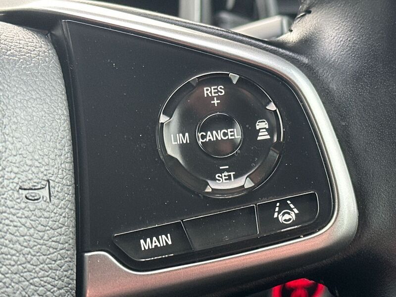 More views of Honda CR-V