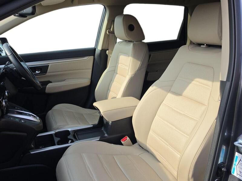 More views of Honda CR-V