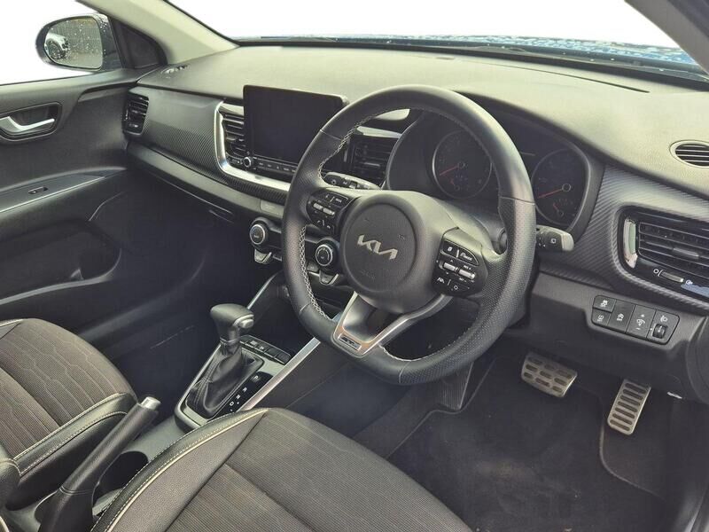 More views of Kia Stonic