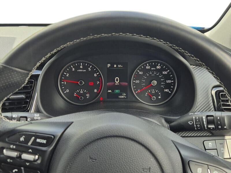 More views of Kia Stonic