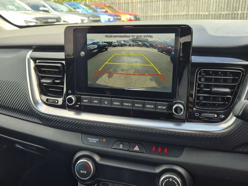 More views of Kia Stonic