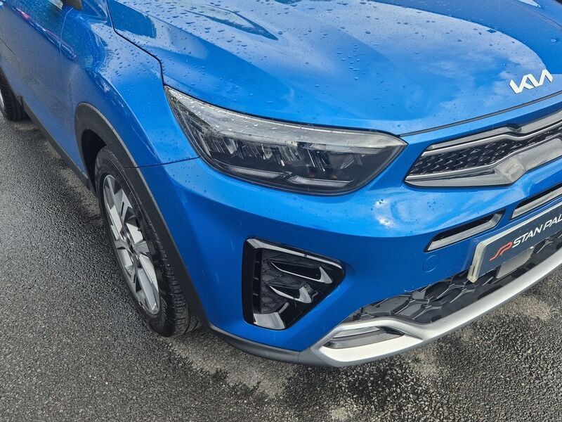 More views of Kia Stonic