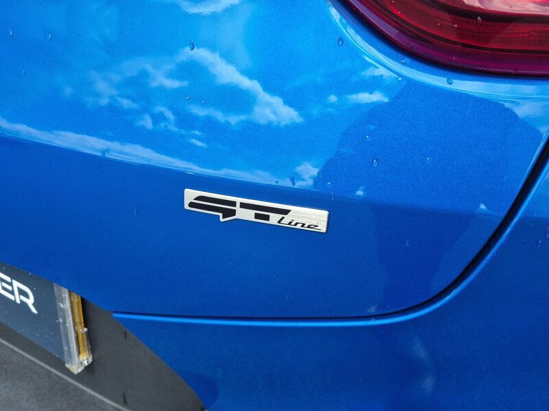 More views of Kia Stonic