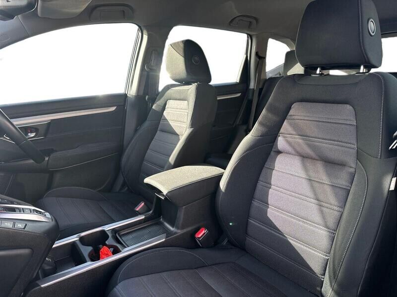 More views of Honda CR-V