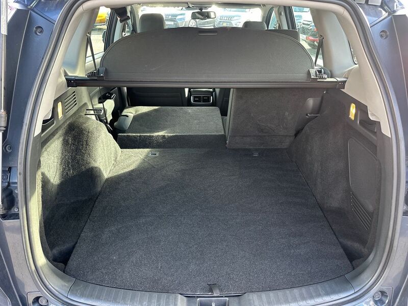 More views of Honda CR-V
