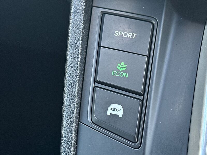 More views of Honda CR-V