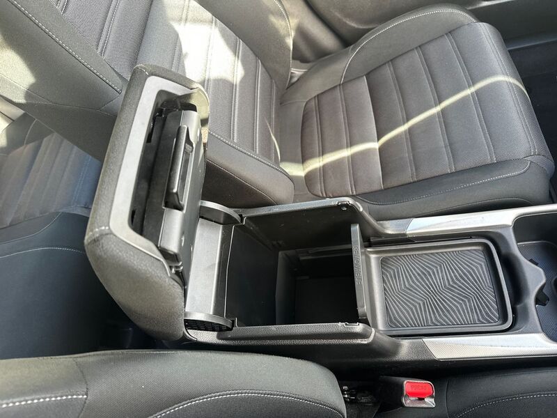 More views of Honda CR-V