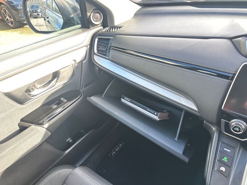 More views of Honda CR-V