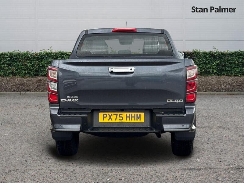 More views of Isuzu D-Max
