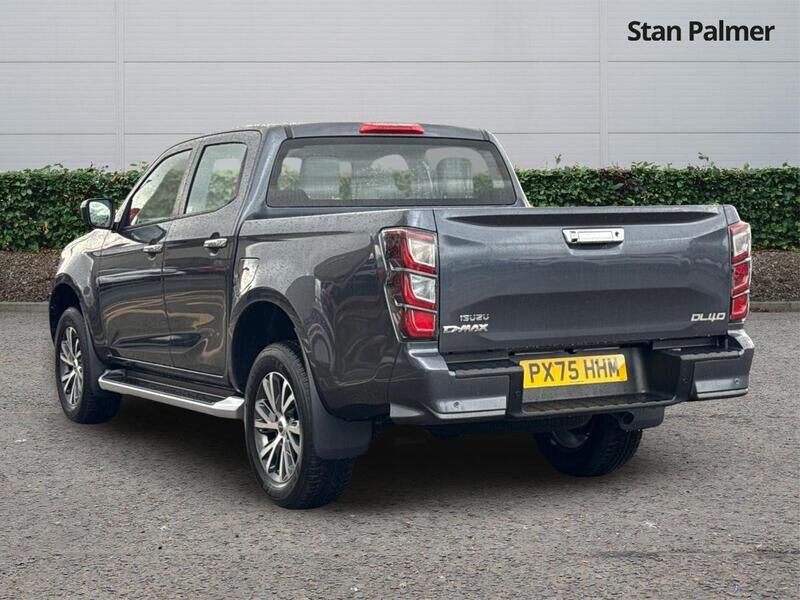 More views of Isuzu D-Max
