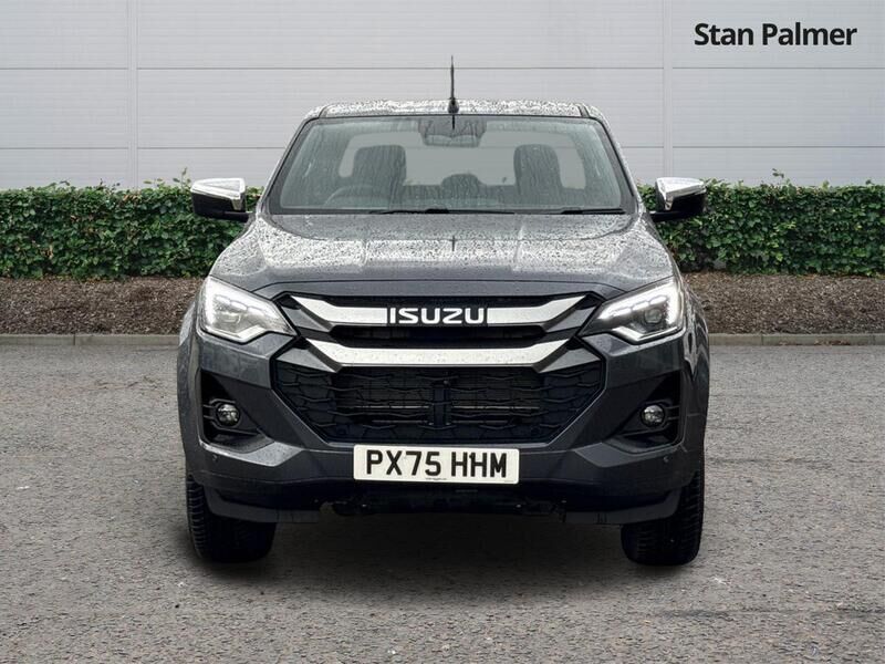 More views of Isuzu D-Max