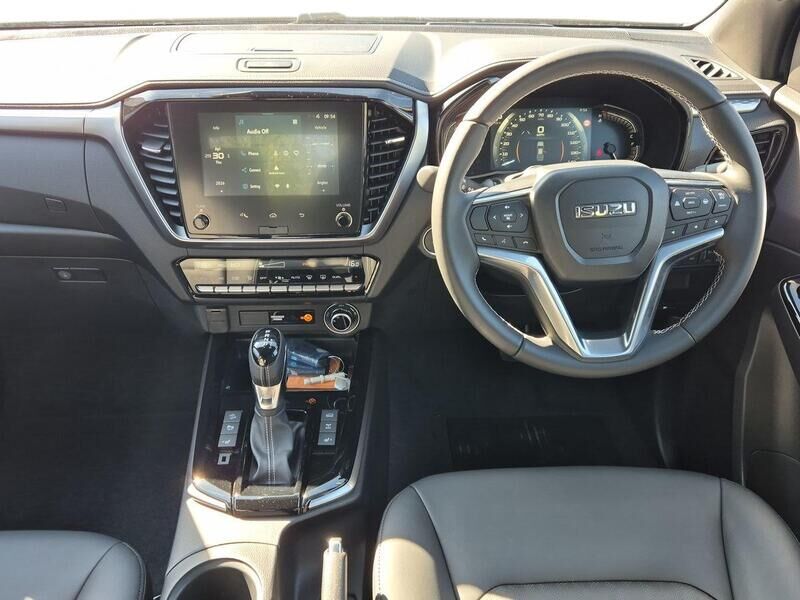 More views of Isuzu D-Max