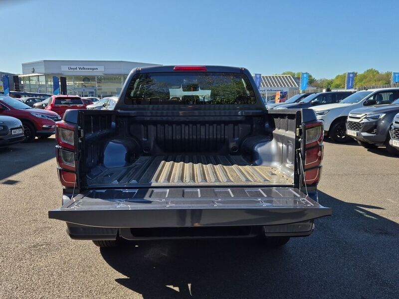 More views of Isuzu D-Max