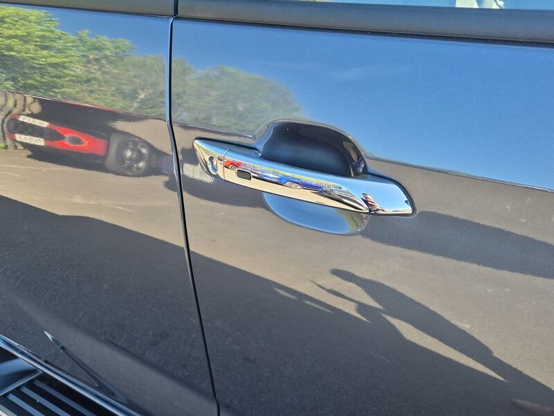 More views of Isuzu D-Max