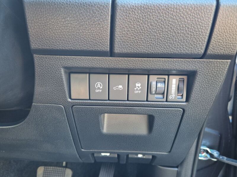 More views of Isuzu D-Max
