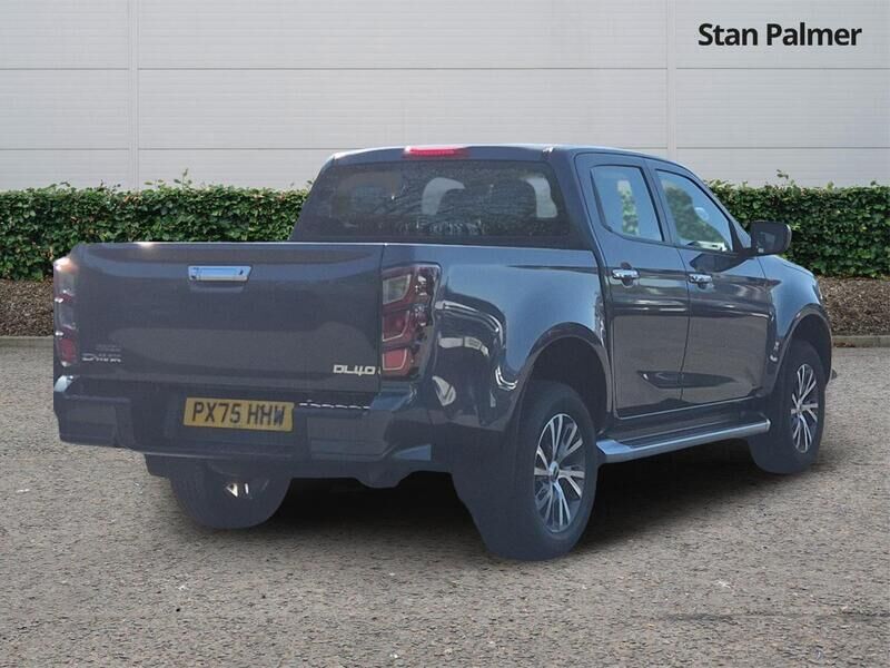 More views of Isuzu D-Max