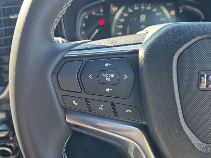 More views of Isuzu D-Max