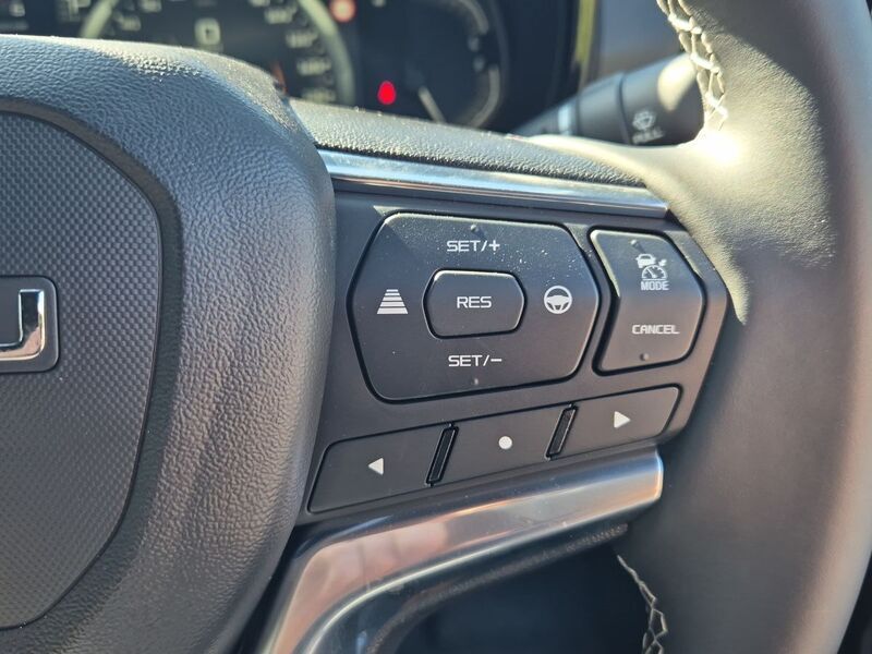 More views of Isuzu D-Max