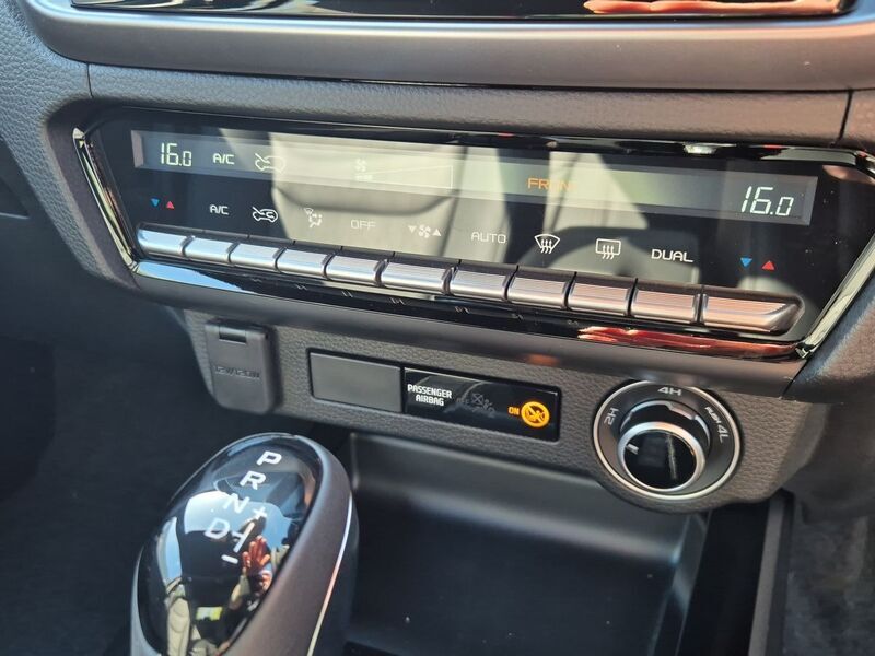 More views of Isuzu D-Max