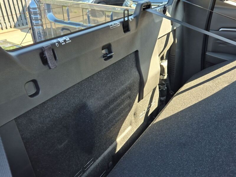 More views of Isuzu D-Max